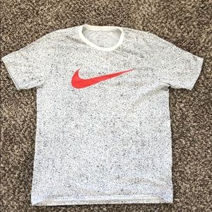 Large boys nwot Nike Dri-fit